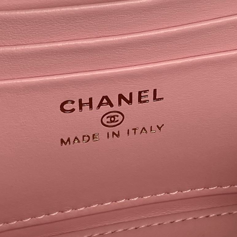 Ch**el cosmetic bags